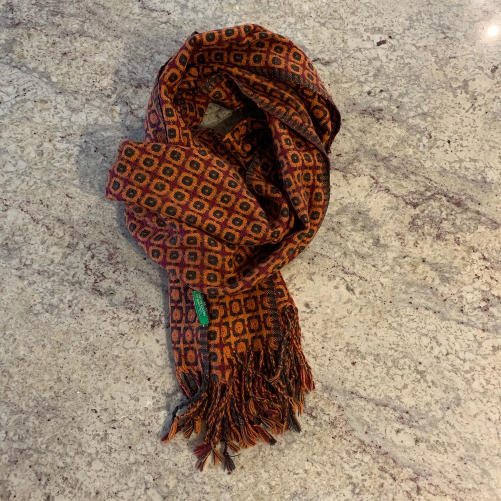 Benetton Scarf